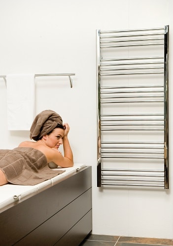 FRI-NAV_9088149__300_SPACE 001.jpg