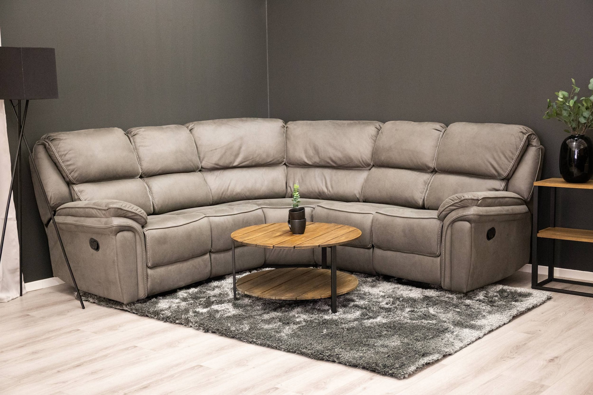 Saranda grå 2 (1).jpg