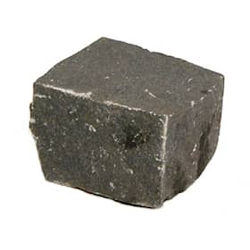 Chaussesten håndhugget granit sortgrå 9 x 9 x 4/6 cm