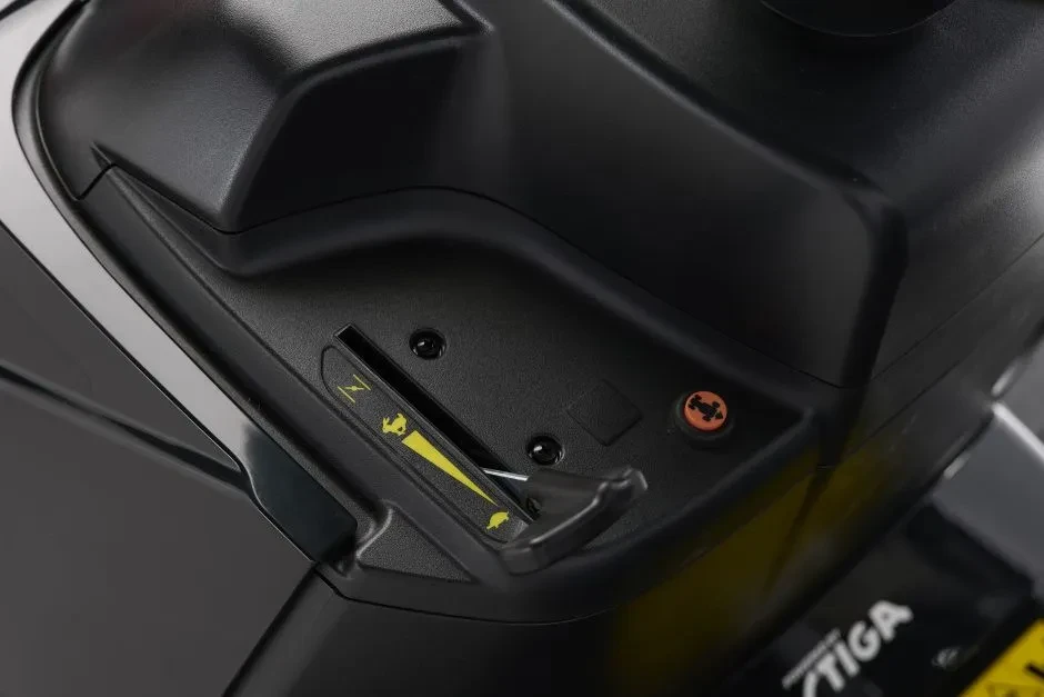 7f6bd9d19f9d540300f66c9c99c171227dd04_AT398A_2T051