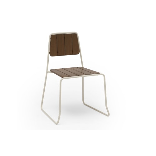 Hillerstorp Oas stabelstol i hvid metal og cinnamon