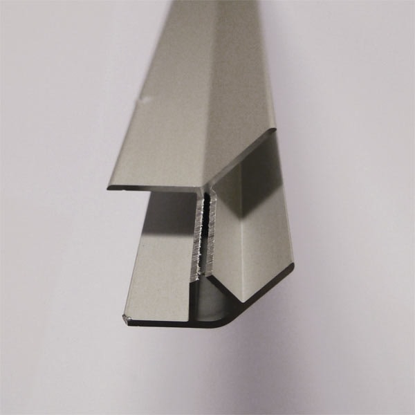 Fibo udvendig hjørneliste alu 135gr. Længde: 2400 mm