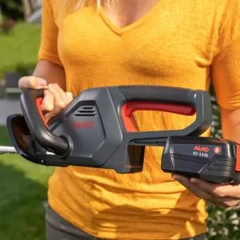 113939_Hedgetrimmer_HT_1845_Set_with_Battery_and_C