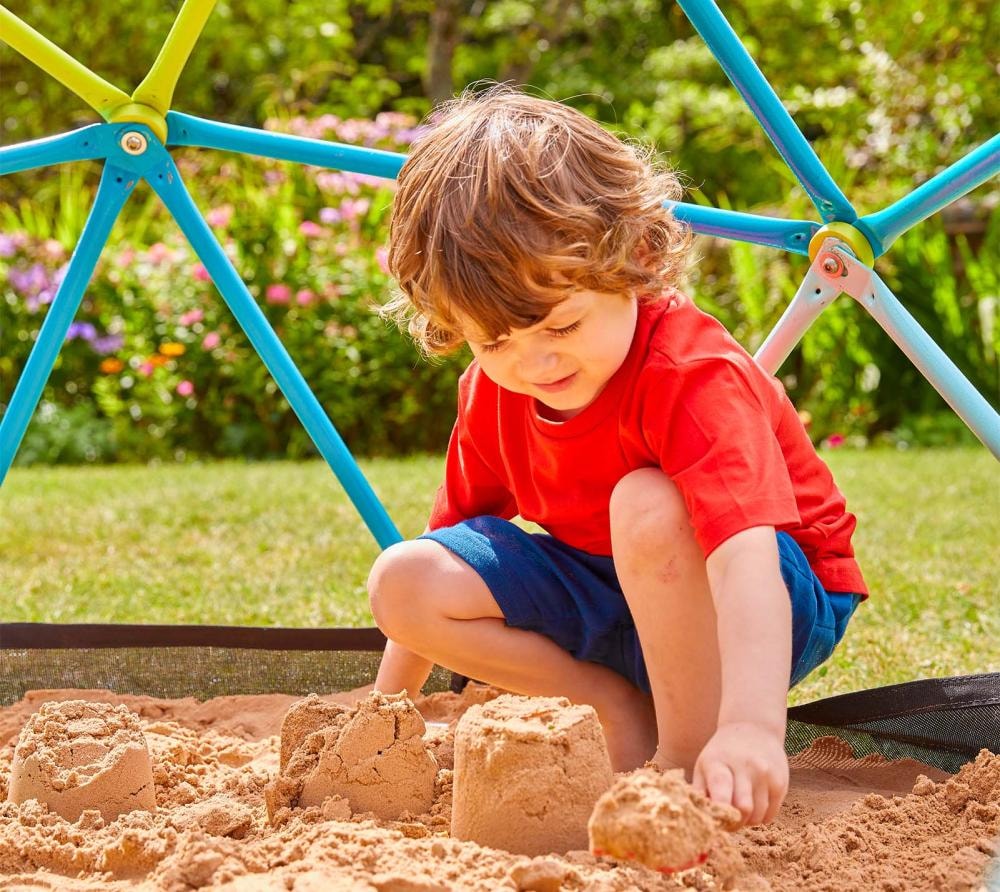 TP550_TP_Toys_Metal_Dome_mit_Sandkasten_Mood_1.jpg