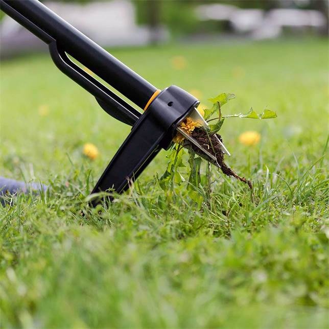 1020126_fiskarsemea_02_xact_weed_puller[1].ashx
