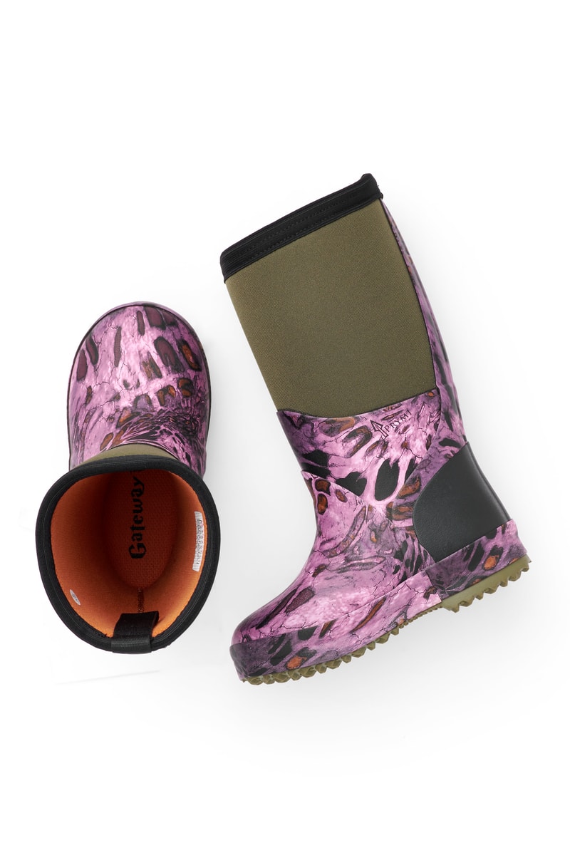 Wetland kids-100101090-2033Pink out_6.jpg