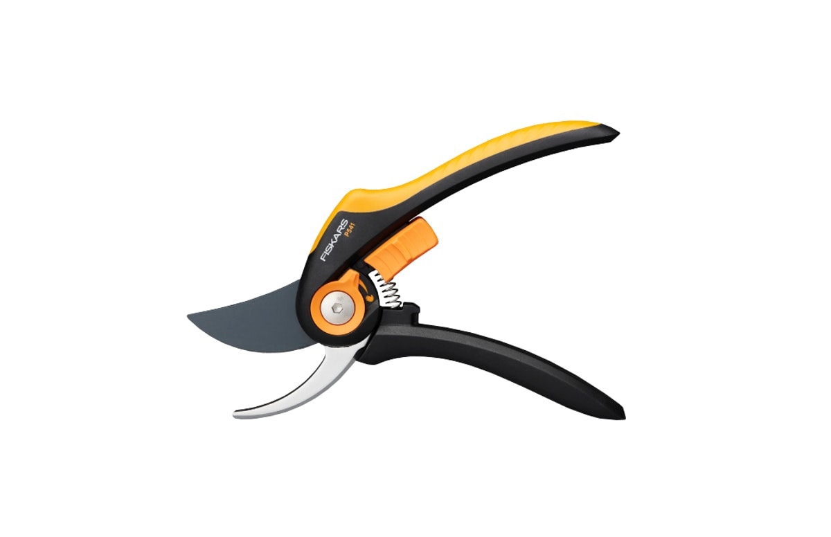 Fiskars Plus Smartfit beskæresaks med sideskær P541