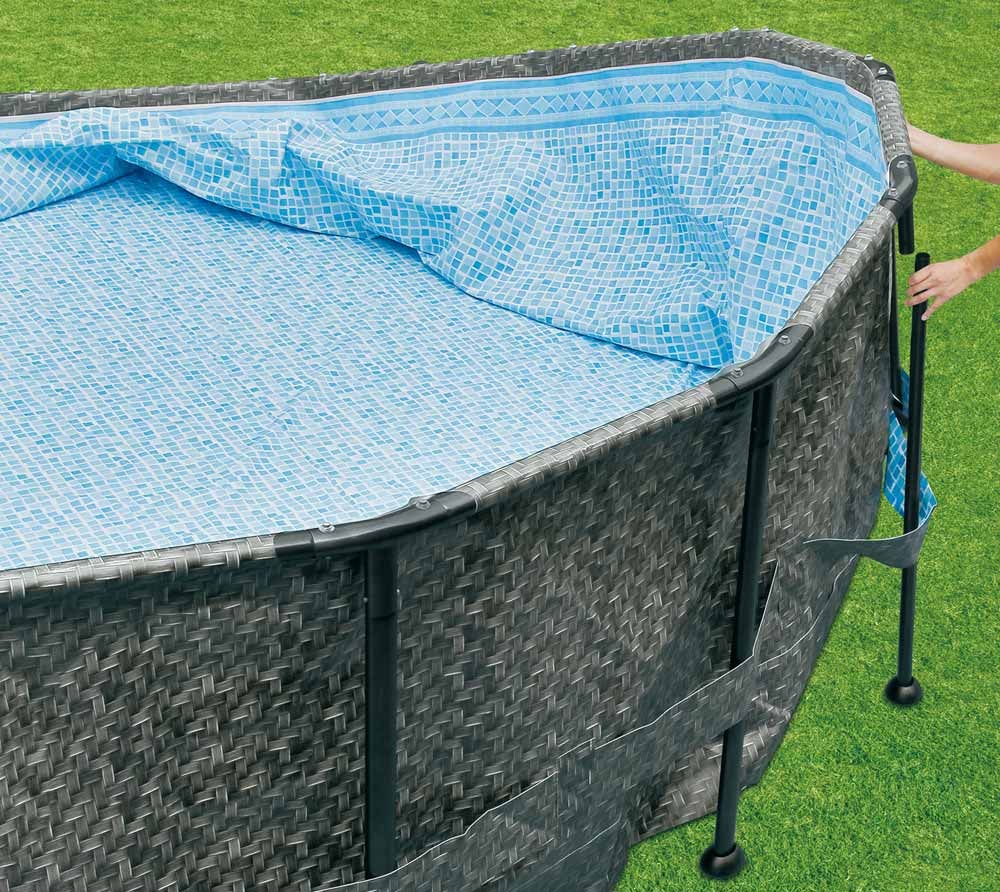 PGP4A01852B_SummerWave_Pool_Detail_004.jpg
