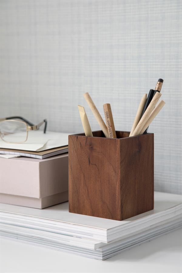 Neon Living penneholder i valnød